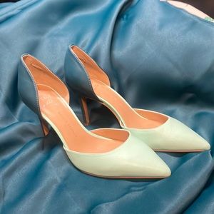 Mint and navy Banana Republic leather heels | Womens size 8 1/2